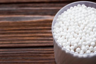 Pamuk kopya alanı ile sopa. Yakın çekim. Kişisel Hijyen, vücut, hijyen