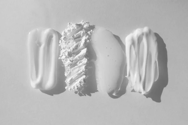 Farklı güzellik ürünlerinin kokusu. Nemlendirici krem, translüs.