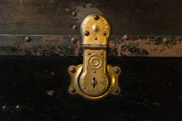 Oude Antieke Metalen Koffer Slot Close Vintage Retro Stijl Getextureerde — Stockfoto