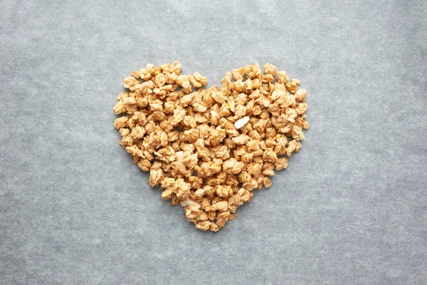 Серце Від Гранули Пергаменті Паперу Зверху Муеслі Здорова Їжа Сніданок — стокове фото