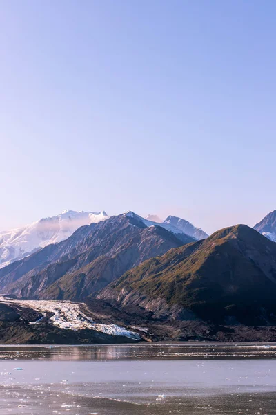 Smältande Glacier Bay Nationalpark Vacker Utsikt Över Snötäckta Berg Från — Stockfoto