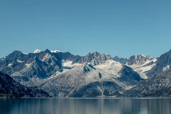 Alaska Rejs Parku Narodowego Glacier Bay Malowniczy Widok Góry Pokryte — Zdjęcie stockowe