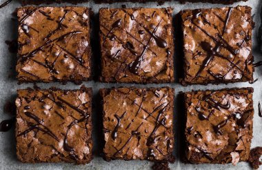 Çikolatalı brownie parça yemek kek pasta ev yapımı hamur işleri tatlı