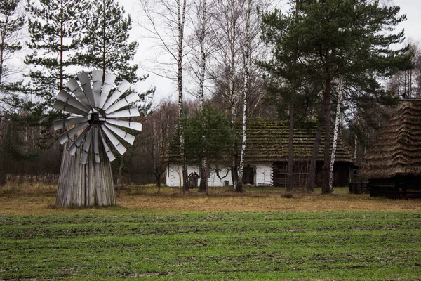 Große Alte Mühle Schöne Landschaft Hintergrund — Stockfoto