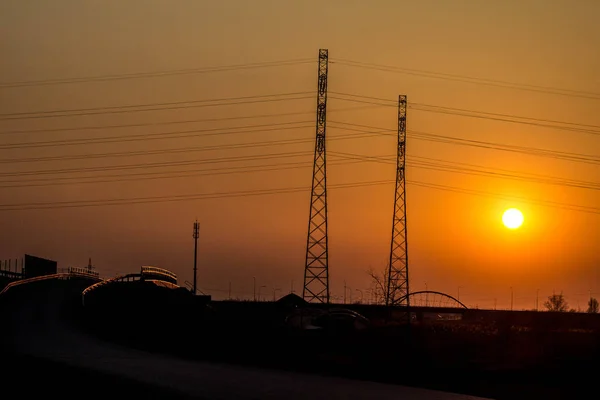 Coucher Soleil Sur Fond Route Des Antennes Beau Paysage Contexte — Photo