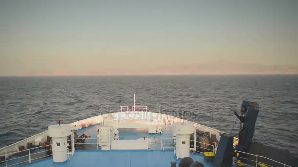 Ferry boat arriving at Paros island in Greece. Fast motion. View from the front of the ship. Time for vacations. — Stock Video