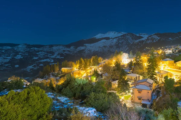 Vista Nocturna Del Trikala Medio Corinto Grecia — Foto de Stock