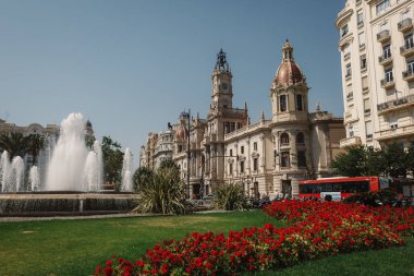 Gaudi Binası, Barselona Modern Mimari