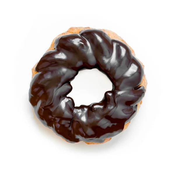 Donut ou beignet français au chocolat, isolé sur blanc — Photo