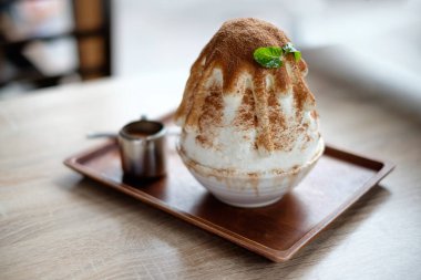 Hawaiian tıraş buz dondurulmuş tatlı