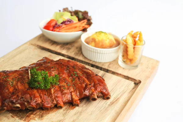 Barbekü. Domuz yedek kaburga, pirzola, domuz ripleri bebeğim