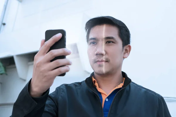 Reconhecimento facial biométrico no smartphone. Desbloquear smartphone como — Fotografia de Stock