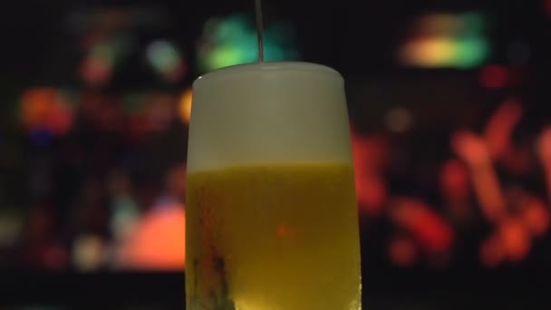 Beer Pouring Top Pint Glass — Stock Video