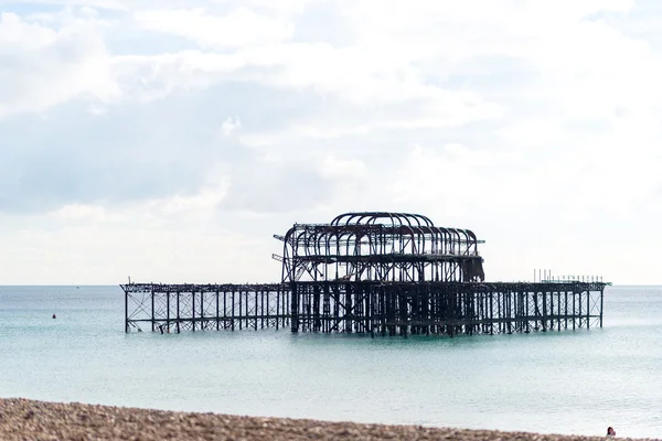 Brighton'ın tarihi West Pier
