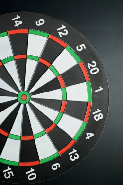 Bir hedef için Dart bölüm