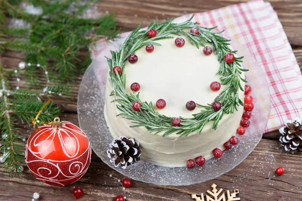 Noel kek beyaz çikolata, biberiye ve kızılcık 