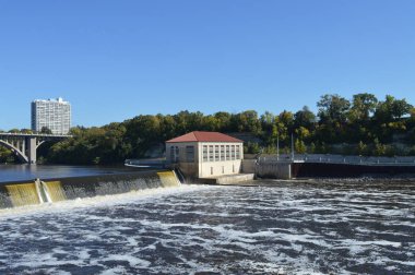Şelale Ford Barajı