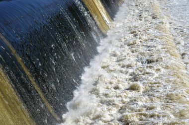 Şelale Ford Barajı