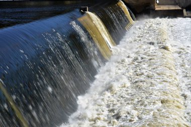 Şelale Ford Barajı