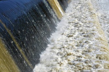 Şelale Ford Barajı