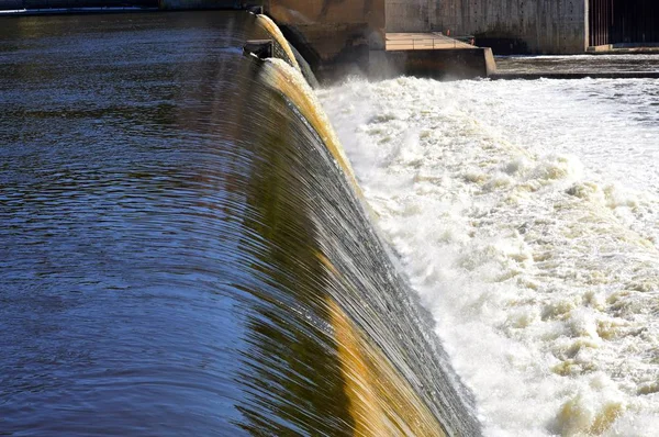 Cachoeira na Barragem Ford — Fotografia de Stock