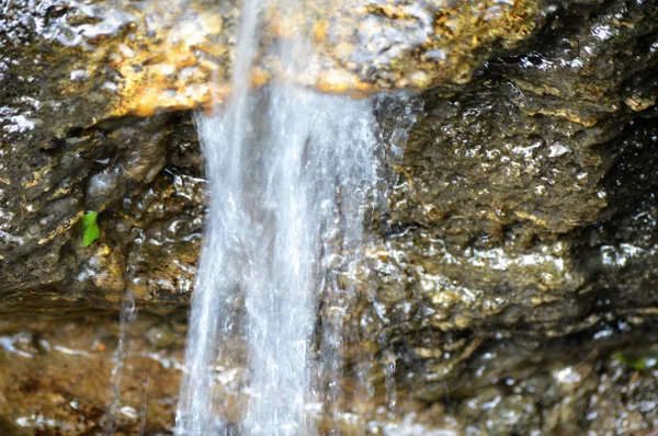 Malý vodopád — Stock fotografie