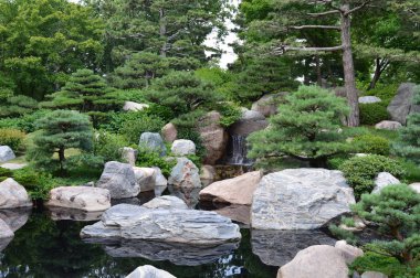 bir Japon bahçesi
