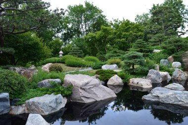 bir Japon bahçesi