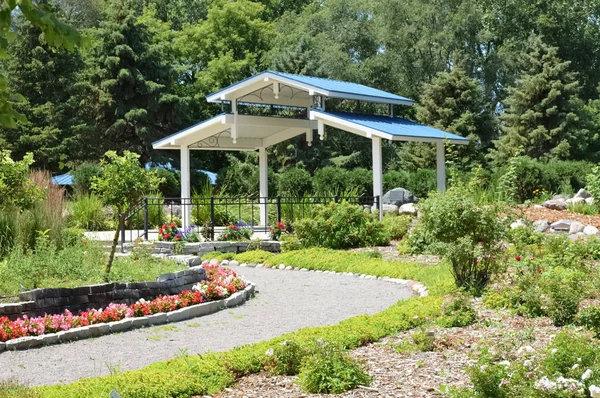 Çardak Botanik Bahçesi içinde