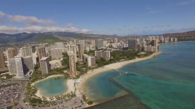 Anteni Waikiki Bay Hawaii Kahanamoku Beach