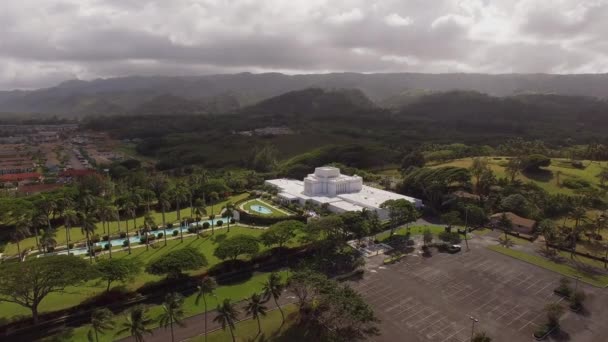 Aerial Laie Hawaii tempel, Oahu — Stockvideo