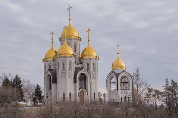 Volgograd. Rusya-1 Nisan 2017. Volgograd Mamayev Kurgan, tapınak tüm azizlerin bina — Stok fotoğraf