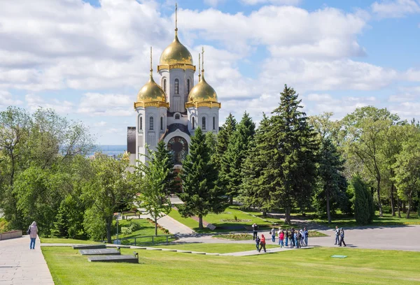 Volgograd. Rusya - 3 Haziran 2017. Volgograd Mamayev Kurgan, kilise All Saints