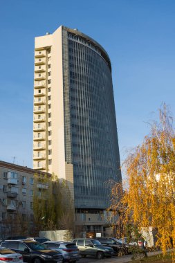 Volgograd 'da. Rusya-13 Kasım 2019. Chuikova 'daki elit Ufsinovsky tamamlanmamış binası