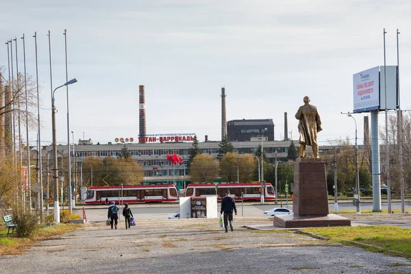 Volgogrado. Rusia-13 de noviembre de 2019. Planta de Volgogrado. Barricadas. Centro de Investigación y Producción "Titan " —  Fotos de Stock