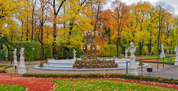 Fountain Crown in Summer Garden, Saint-Petersburg at autumn