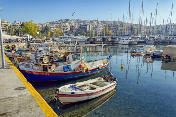 Přístav Piraeus v Athénách, Řecko — Stock fotografie