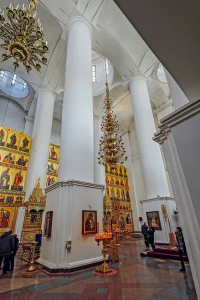 Interieur van de kathedraal van de veronderstelling van onze lieve vrouw, Yaroslavl, — Stockfoto