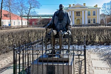 Peter ve Paul Fortress içinde St. Pete Peter ilk heykel
