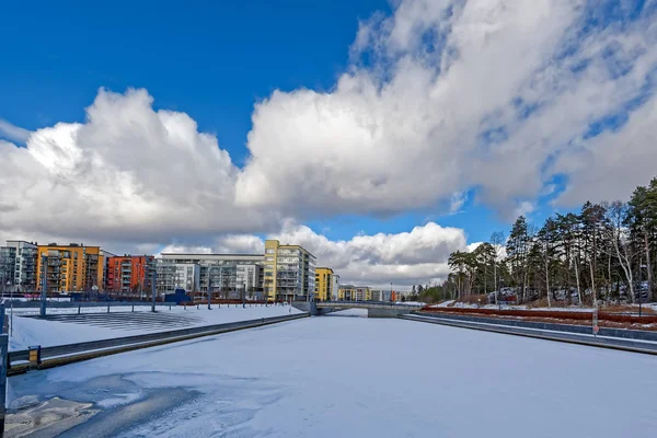 Casas de apartamentos modernos en Vuosaari, Helsinki — Foto de Stock