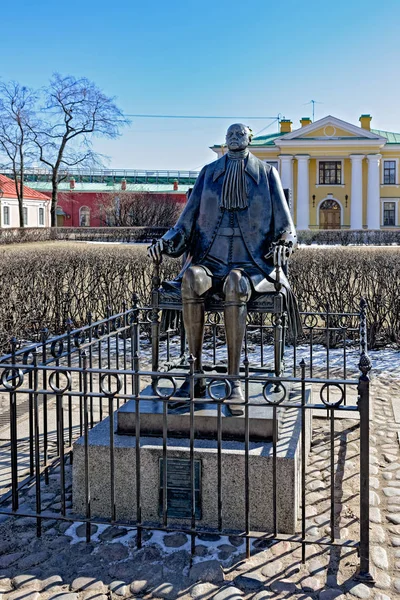 Peter pierwsza rzeźba w Twierdza Pietropawłowska zderzyły się — Zdjęcie stockowe