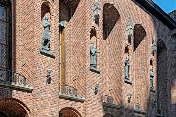 Detalhes arquitetônicos do edifício de uma prefeitura, Estocolmo , — Fotografia de Stock