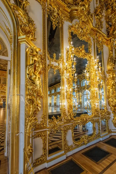 Petersburg Russia Február 2020 Csodálatos Faragott Barokk Dekoráció Gyertyatartók Tükrök — Stock Fotó