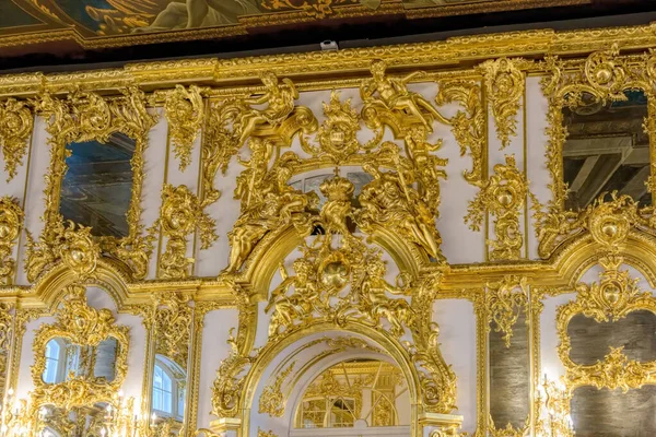 Petersburg Rusia Febrero 2020 Magnífica Decoración Barroca Tallada Candelabros Espejos — Foto de Stock