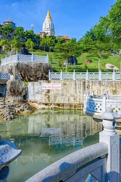 Penang Malasia Oct 2017 Nueva Estanque Liberación Lleno Agua Muchas —  Fotos de Stock