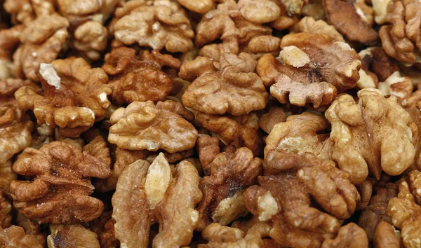 Shelled walnuts close up — Stock Photo, Image
