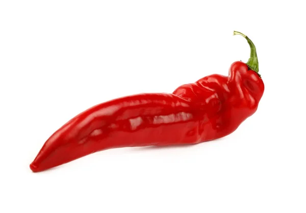 Rode paprika peper close-up geïsoleerd op wit — Stockfoto