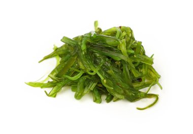 Yeşil wakame deniz yosunu salata bölümünü yedeklemek kapatın