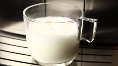 Espresso Latte Kahve süt köpüğü için eklendi