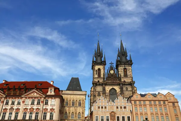 Plaza de la Ciudad Vieja Histórica en Praga, Checa —  Fotos de Stock